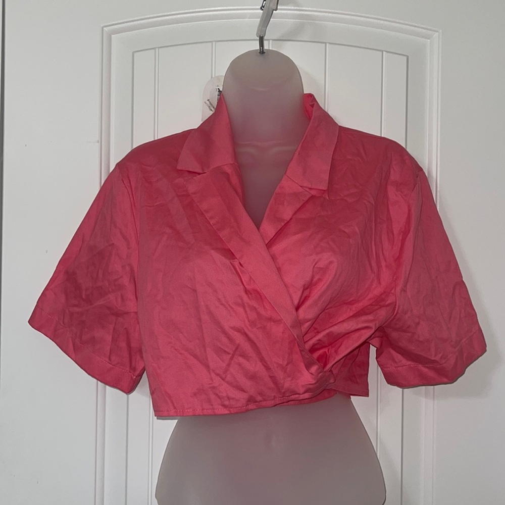 Self Esteem Pink Tie Waist Cropped Shirt. Size XL. New With Tags.